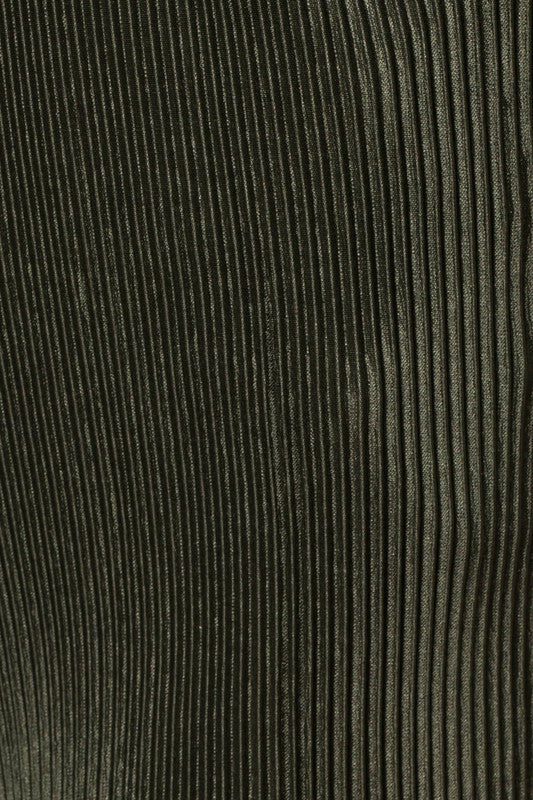 Too Fit to Flare Plisse Pants