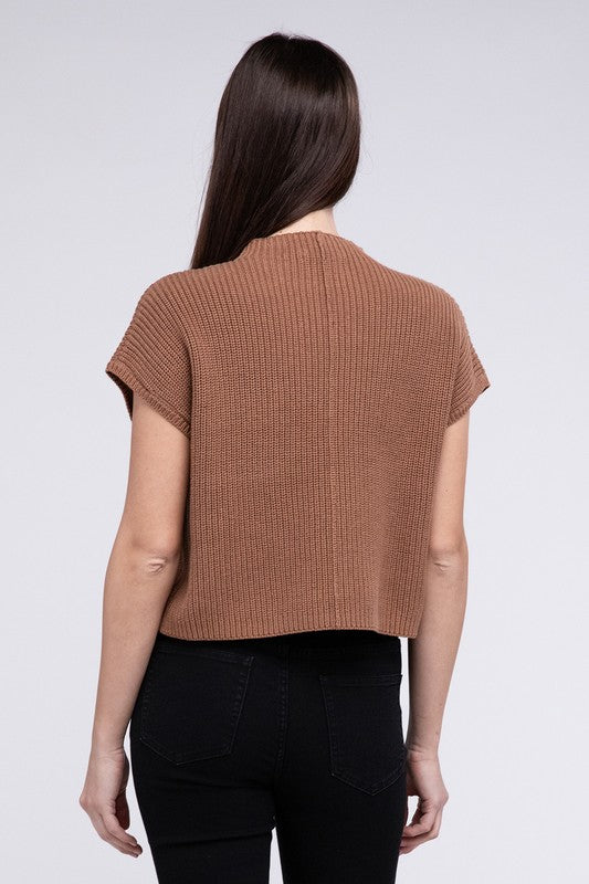In the Pockit Short Sleeve Cropped Sweater